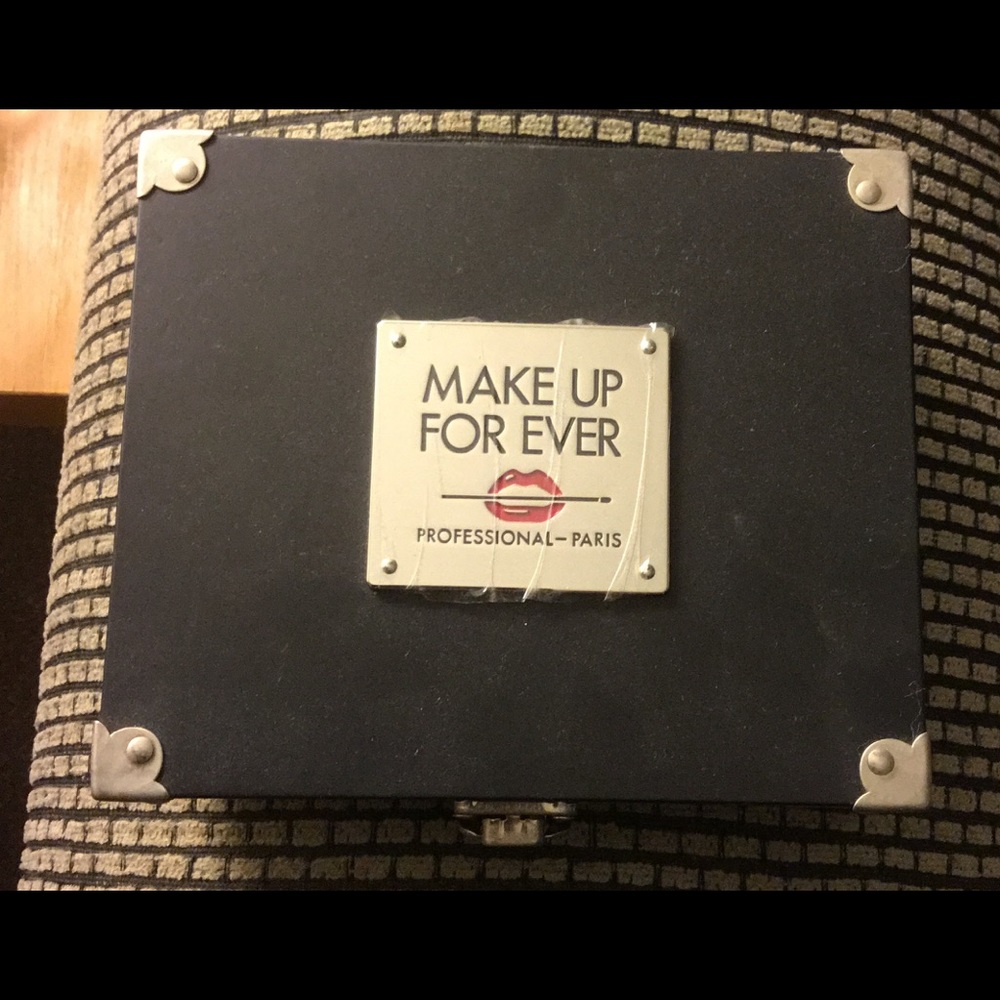 Makeup Forever Studio palette
